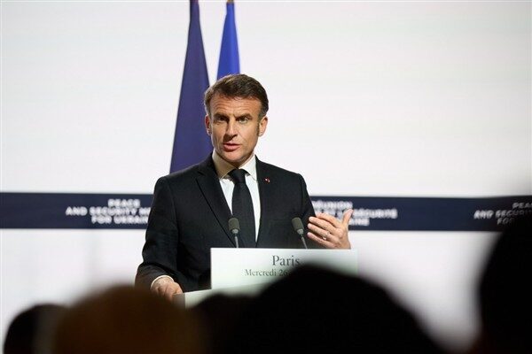 Fransa Cumhurbaşkanı Macron, Brezilya’ya ulaştığını belirterek, kültürlerin ve halklar arasındaki