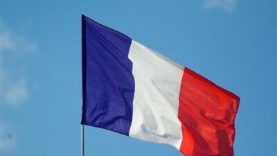 Fransa Dışişleri Bakanlığı Cuma günü yayınladığı seyahat uyarısında, "Mali'deki güvenlik