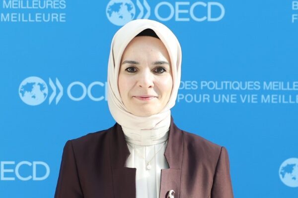 Aile ve Sosyal Hizmetler Bakanı Mahinur Özdemir Göktaş, Yıldırım Belediyesi'nin