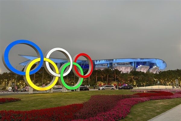 İrakli Kobakhidze, Gürcistan’ın CIIE’ye ilk kez onur konuğu olarak katıldığına