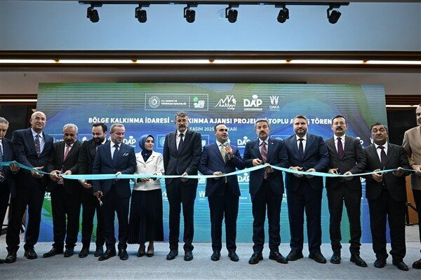 Sanayi ve Teknoloji Bakanı Mehmet Fatih Kacır, kente kazandırılacak yeni