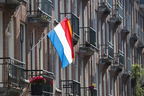 Hollanda Dışişleri Bakanlığı tarafından, “Çatışma bölgelerinde gazetecilik için ölümcül bir