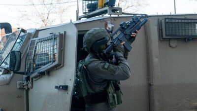 IDF’den yapılan açıklamada gözetleme birimlerinin, batıdan İsrail topraklarına sızarak silah