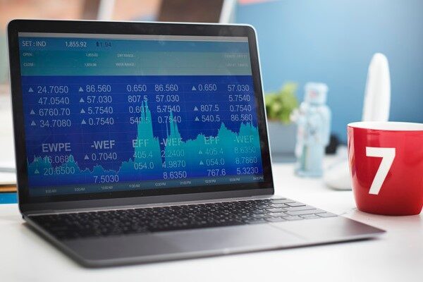 İkon Menkul'ün değerlendirmesinde, haftanın üçüncü işlem gününe hafif alıcılı bir