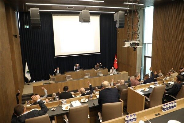 İnegöl Belediyesi Kasım ayı olağan meclis toplantısı Çarşamba günü gerçekleştirildi.