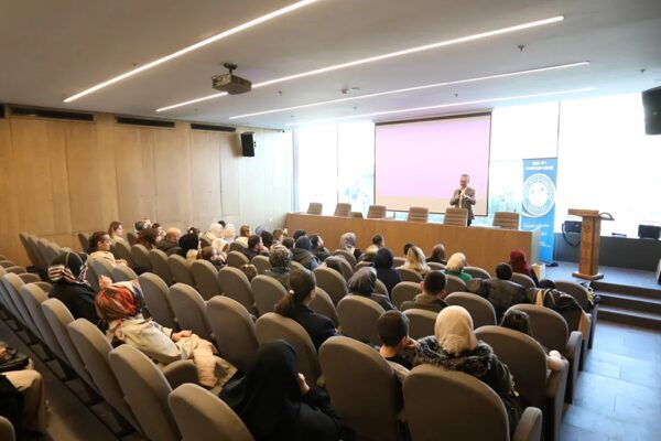 İnegöl Belediyesi’nden Dünya Diyabet Günü’ne özel seminer İnegöl Belediyesi, 14 Kasım Dünya Diyabet Günü'nde özel bir seminerle
