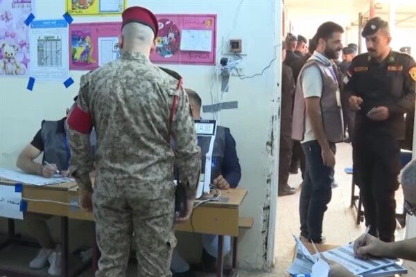 Tahmini 1,3 milyon ordu ve güvenlik personeli ile yaklaşık 26.000