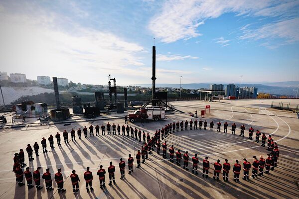 Gazi Mustafa Kemal Atatürk, vefatının 87’nci yıl dönümünde İzmir Büyükşehir