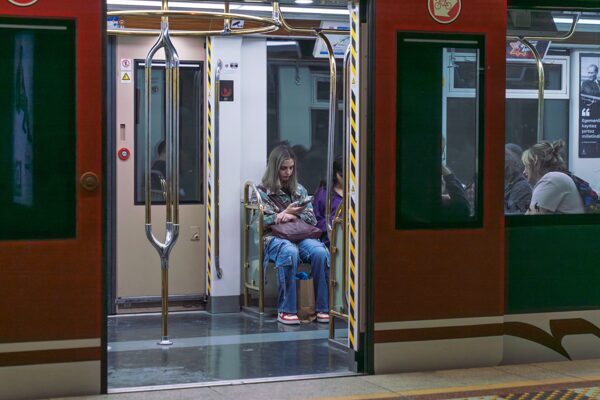 İzmir Metrosu’nda kesintisiz iletişim dönemi başladı İzmir Büyükşehir Belediyesi Bilgi İşlem Dairesi Başkanlığı koordinesinde Ocak ayında