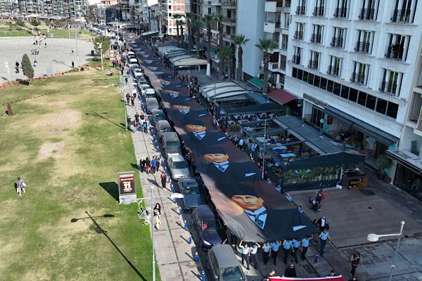 Mustafa Kemal Atatürk, vefatnın  87. yılında İzmir’de düzenlenen etkinliklerle anıldı.