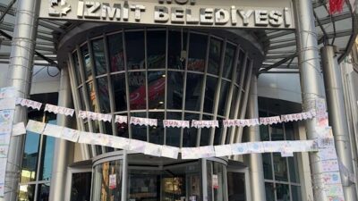 İzmit Belediyesi tarafından , Çınar Çocuk Evleri öğrencilerinin 20 Kasım