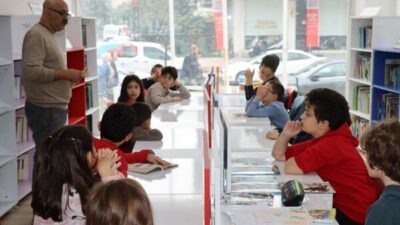 Kasım ayı boyunca sürecek çocuk etkinlikleri kapsamında İstanbul Kadıköy Belediyesi