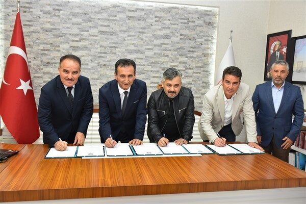 İl Milli Eğitim Müdürlüğünde gerçekleşen imza törenine İl Milli Eğitim