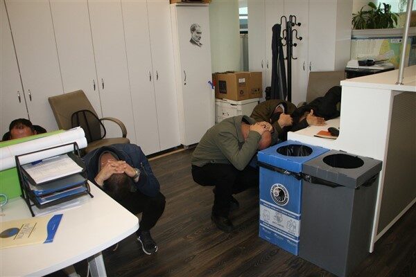 Tatbikat, yalnızca ana hizmet binasıyla sınırlı kalmadı; Kartal Belediyesi’ne bağlı