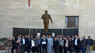 İYİ Parti Bursa İl Başkanlığı’nda gerçekleştirilen kongre sürecinin ardından, İl