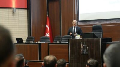 Belediye Meclis Toplantı Salonu’nda Tüketici Hakları Derneği Genel Başkanı Ergün