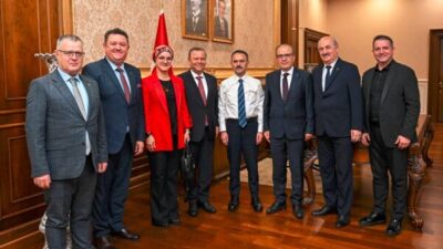 Kocaeli Serbest Muhasebeci Mali Müşavirler Odası Başkanı Özcan Çakır ve