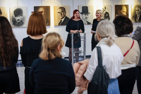 Konak’ta,  Mustafa Kemal Atatürk, vefatının 87’nci yılı düzenlenen çeşitli etkinliklerle