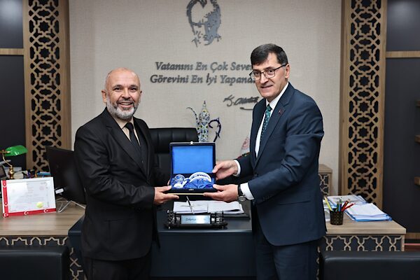 Kütahya Belediye Başkanı Eyüp Kahveci, şehrin tarihi, kültürel ve turistik