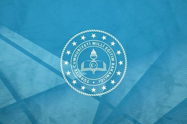 MEB yetkilileri, “MEBİ” Bireysel Öğrenme Platformu kapsamında hazırlanan YKS tarama