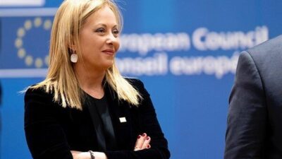 İtalya Başbakanı Giorgia Meloni, Napoli’nin Torre del Greco kentinde meydana