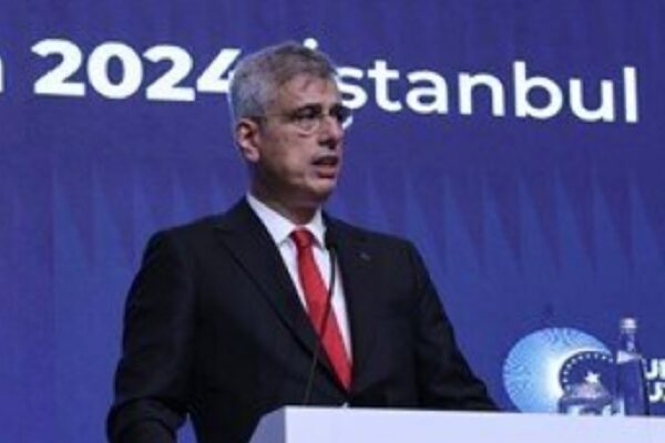 Sağlık Bakanı Memişoğlu, sağlık hizmetlerinde hayati öneme sahip radyoloji alanına