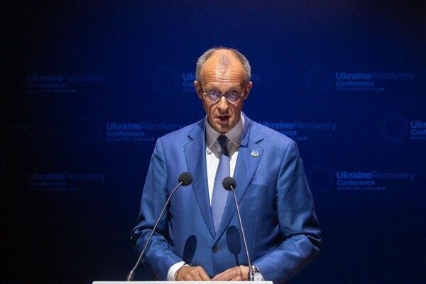 Almanya Başbakanı Merz, Ekonomi Danışmanlar Kurulu’nun yıllık raporuna dikkat çekerek