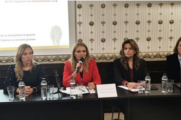 Vasileva, girişimin biyolojik üretimin tanıtılmasına ve tarımda sürdürülebilir, çevreye duyarlı