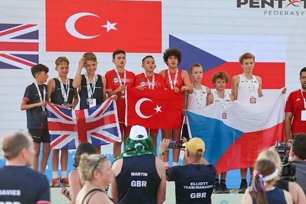 Antalya’nın Alanya ilçesinde Türkiye Modern Pentatlon Federasyonu tarafından düzenlenen 2025