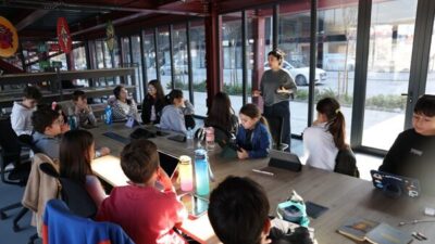 Nilüfer Belediyesi, çeşitli etkinlikler düzenliyor. Bu kapsamda, “Dijital Sanat Depoda”