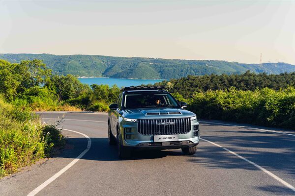 OMODA & JAECOO İngiltere’de Ekim ayı satış rekoru kırdı Otomotiv sektörünün yenilikçi markaları OMODA & JAECOO, yükselen küresel performansını