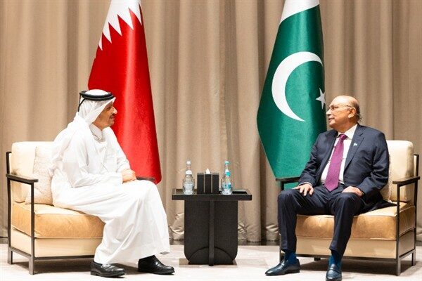 Pakistan İslam Cumhuriyeti Cumhurbaşkanı Asif Ali Zerdari, Doha'da düzenlenen İkinci