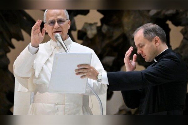 Papa 14. Leo, teknolojik yeniliklerin ilahi yaratım eylemine katılımın bir