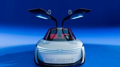 Peugeot, yeni konsept aracı POLYGON CONCEPT'i tanıttı. Araç, markanın geliştirdiği