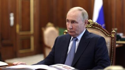 Rusya Devlet Başkanı Vladimir Putin ve Özbekistan Cumhurbaşkanı Şevket Mirziyoyev