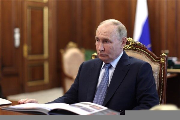 Rusya Devlet Başkanı Vladimir Putin ve Özbekistan Cumhurbaşkanı Şevket Mirziyoyev