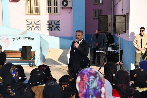 Şanlıurfa Valisi  Şıldak, Eyüpnebi Mahallesi’nde bulunan Tes-İş Anadolu Lisesi bahçesinde
