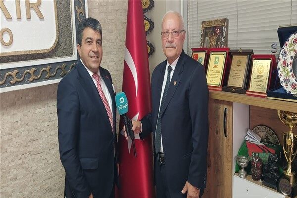 Üç dönemdir DSP Osmangazi İlçe Başkanlığı ve SESKIR Grubu Yönetim