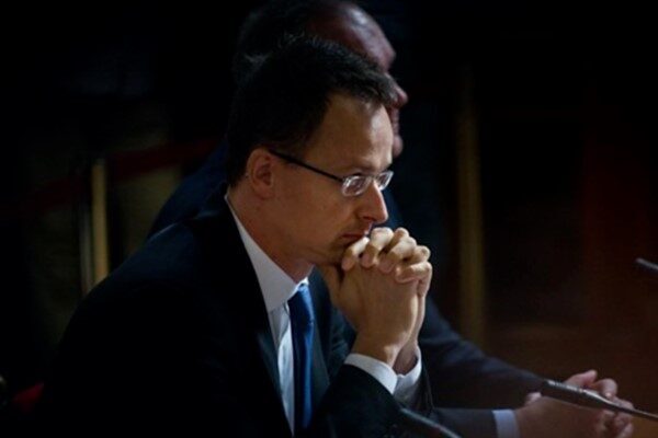 Szijjarto, görüşme sonrasında yaptığı açıklamada, Macaristan’ın boyutuna kıyasla NATO’nun güvenliğine