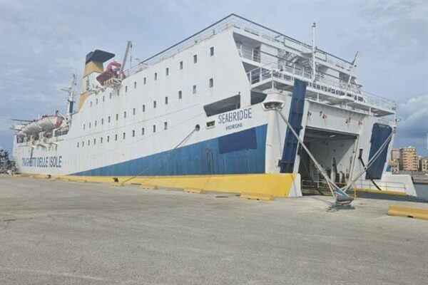 Güzergahı düzenleyen ve hizmet veren SVS Shipping'in CEO'su Sergey Turkmenyan,