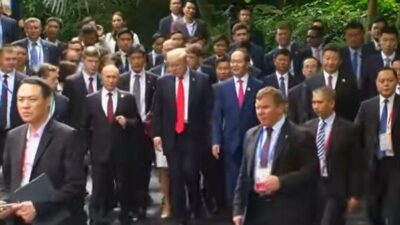 Perşembe günü geç saatlerde Orta Asya ülkelerinin liderleriyle Beyaz Saray'da