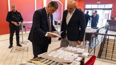 İzmir Büyükşehir Belediye Başkanı Dr. Cemil Tugay, Yenigün Gazetesi'nin organize