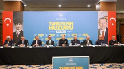 Türkiye’nin Huzuru Toplantısı, Bakan Yerlikaya'nın başkanlığında Kocaeli'de gerçekleştirildi.  Toplantıya Kocaeli