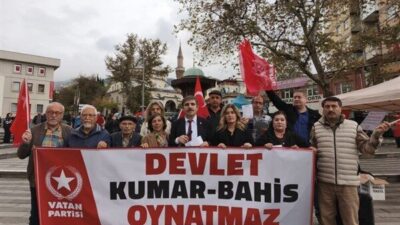 Vatan Partisi Bursa İl Başkanlığı, Şehreküstü Meydanı’nda “Kumar-Bahis Yasaklansın, Devlet