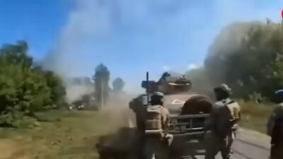 Zirve, Ukrayna Devlet Başkanı Volodimir Zelenski'nin Ukrayna'nın planı kabul etmesi