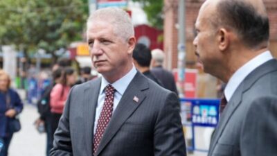 İstanbul Valisi Davut Gül, Vali Yardımcıları ile Haftalık Değerlendirme Toplantısı