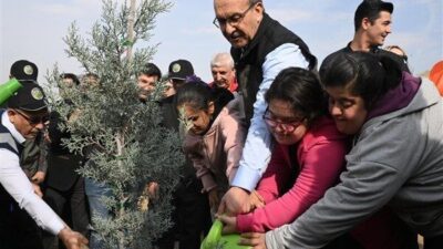 Etkinliğe; Malatya Valisi Seddar Yavuz, Malatya Büyükşehir Belediye Başkanı Sami