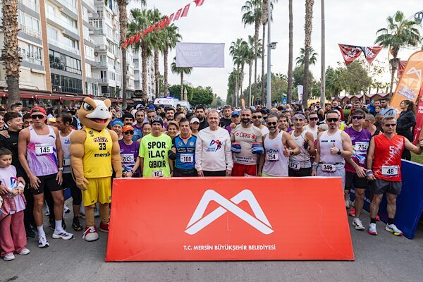 7. Uluslararası Mersin Maratonu gerçekleştirildi Mersin Büyükşehir Belediyesi tarafından bu yıl 7’ncisi düzenlenen Uluslararası Mersin