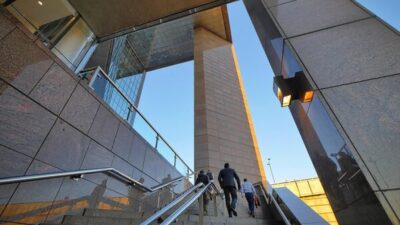 Bir çok Avrupa finans şirketine dijital hizmetler sunan “az sayıdaki