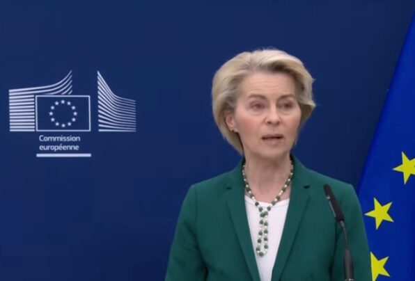 AB liderleri: Ukrayna’nın egemenliği güvence altına alınmalı Bu mesaj, Brüksel'de Ukrayna Devlet Başkanı Volodimir Zelenski ve NATO